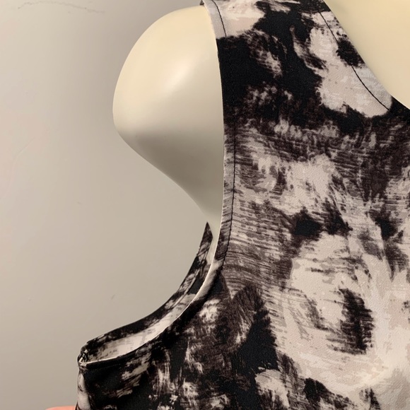 Last call! NWT floral Gap dress 🌟 - Picture 4 of 5